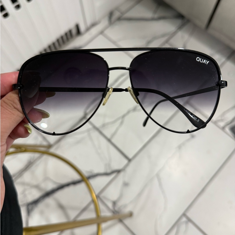 COPY - Stylish Black Aviator Sunglasses Quay Australia x Desi Perkins